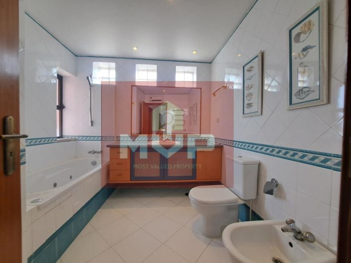 Image No.4-5 Bed Apartment for sale