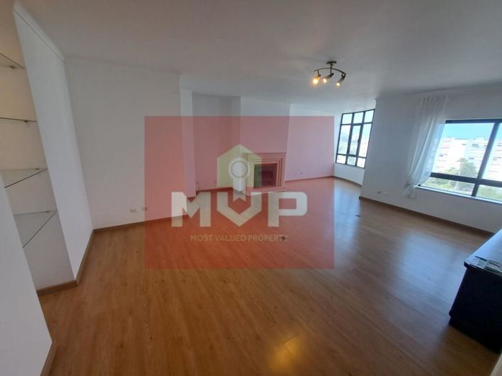 Image No.8-Appartement de 5 chambres à vendre à Faro City