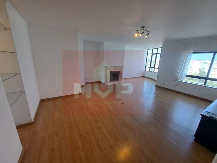 Image No.8-Appartement de 5 chambres à vendre à Faro City