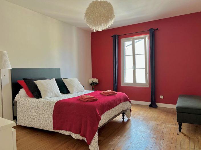 Image No.15-4 Bed House for sale