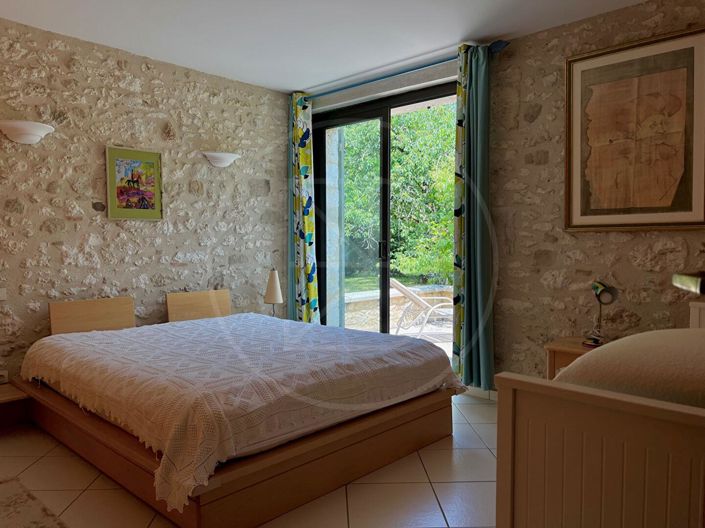 Image No.12-3 Bed House for sale