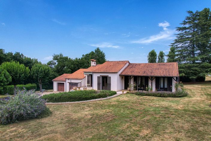 Image No.3-3 Bed House for sale