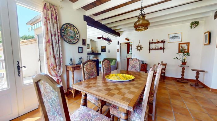 Image No.8-3 Bed House for sale