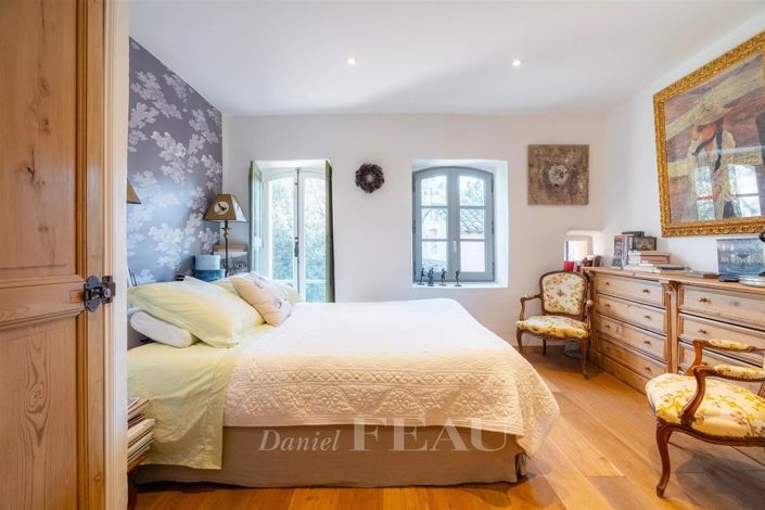 Image No.14-3 Bed House for sale