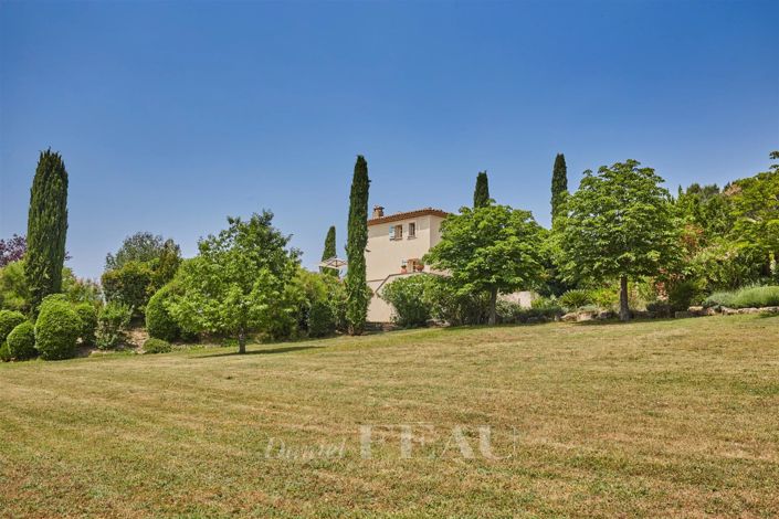Image No.1-4 Bed House for sale