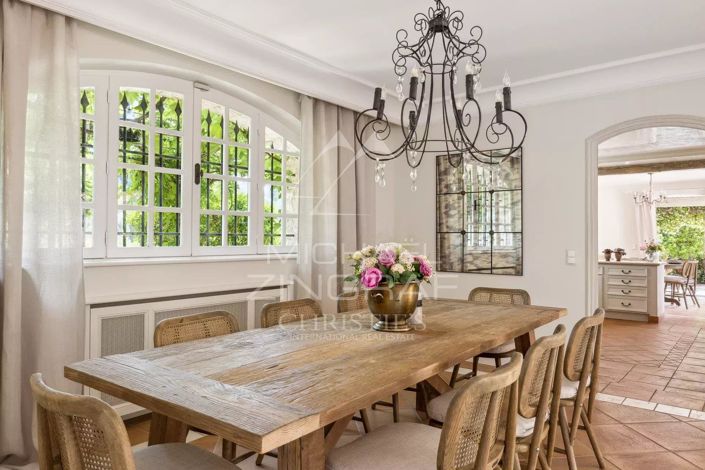 Image No.9-8 Bed House for sale