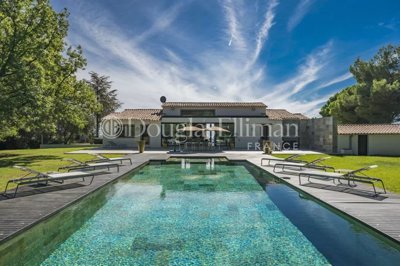 5 Bed House for sale