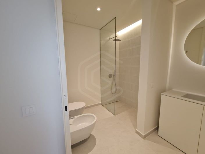 Image No.21-1 Bed Apartment for sale