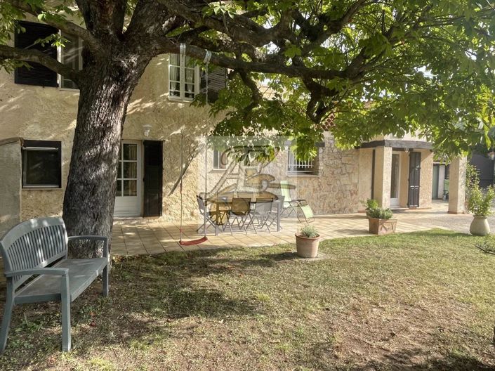 Image No.2-4 Bed House for sale