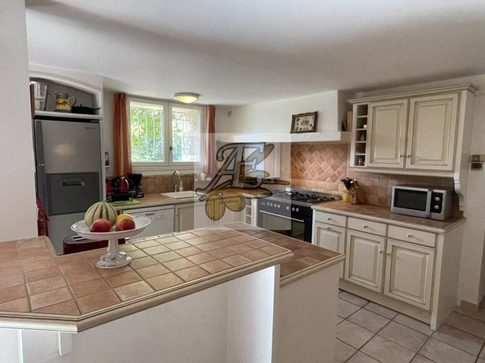 Image No.28-4 Bed House for sale