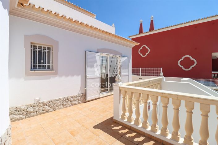 Image No.24-3 Bed House for sale