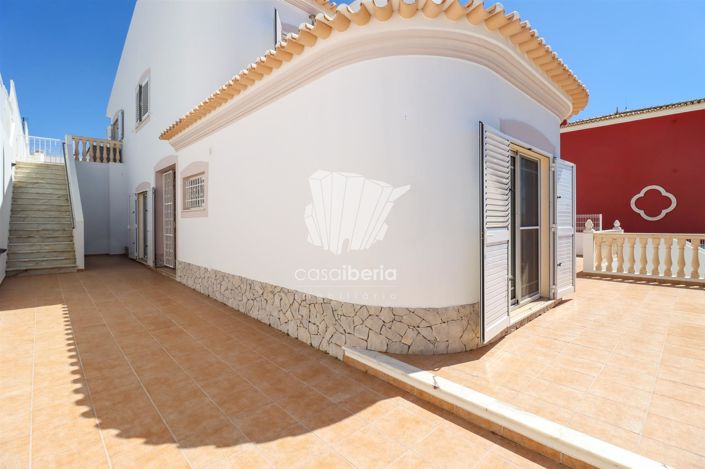 Image No.3-3 Bed House for sale