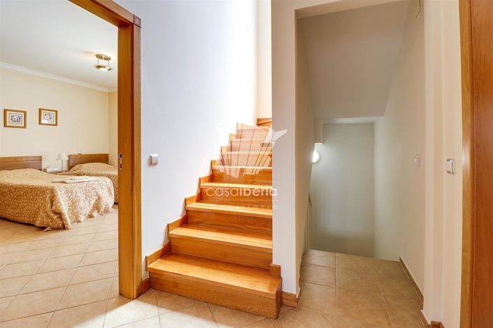 Image No.32-3 Bed House for sale