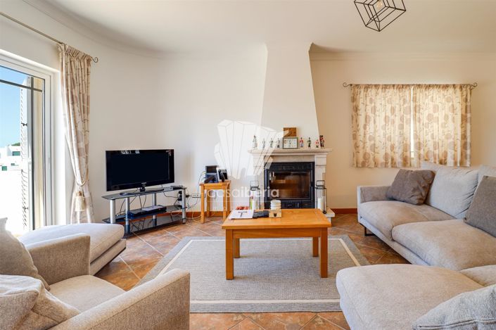 Image No.37-3 Bed House for sale