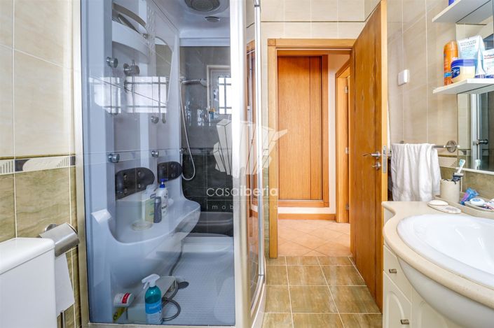 Image No.58-3 Bed House for sale