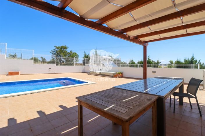 Image No.8-3 Bed House for sale