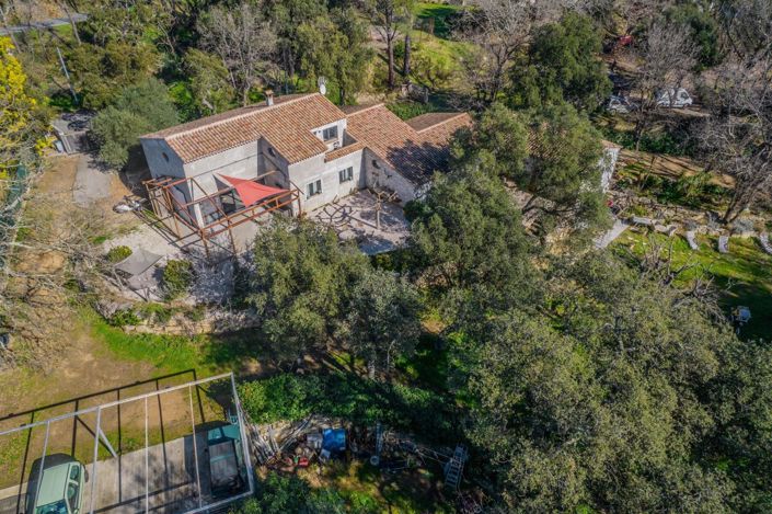 Image No.2-Maison de 7 chambres à vendre à Grimaud