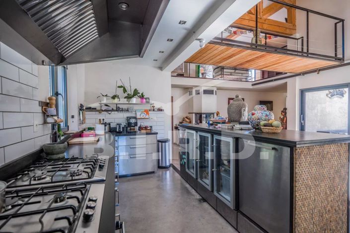 Image No.6-7 Bed House for sale