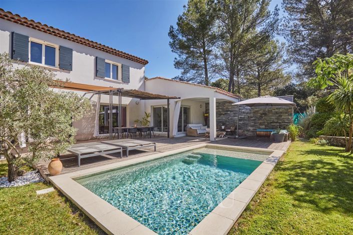 Image No.1-5 Bed House for sale