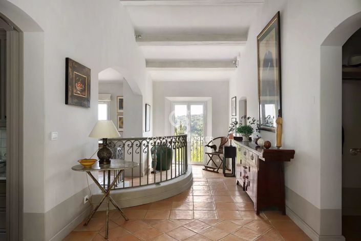 Image No.35-7 Bed House for sale