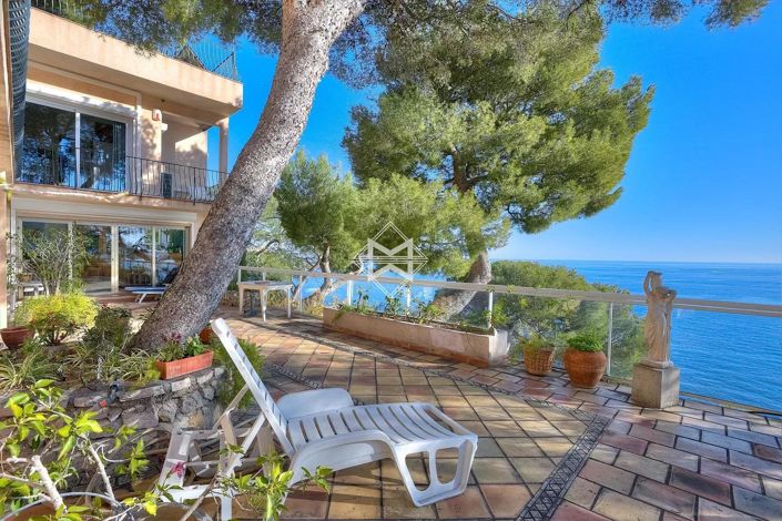 Image No.2-Maison de 4 chambres à vendre à Èze