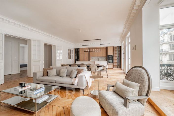 Image No.1-4 Bed Apartment for sale