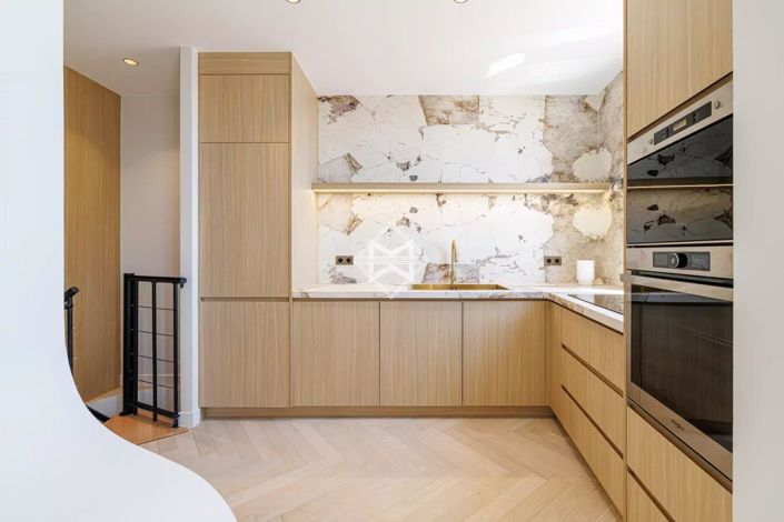 Image No.6-3 Bed House for sale