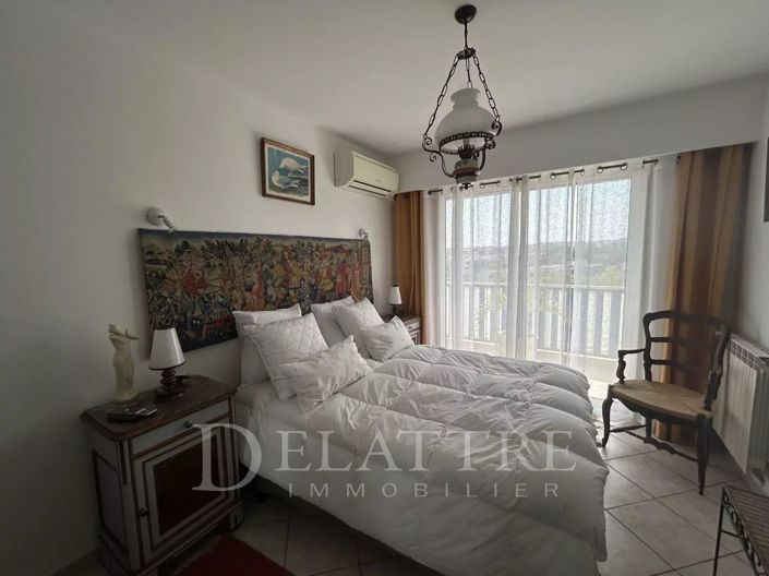 Image No.11-3 Bed Apartment for sale