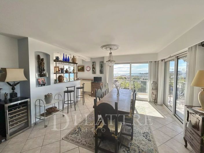 Image No.7-3 Bed Apartment for sale