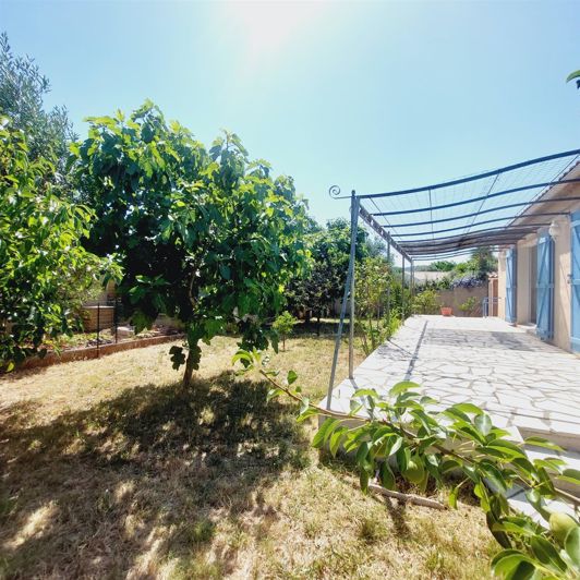 Image No.2-Maison de 2 chambres à vendre à Le Cannet-des-Maures