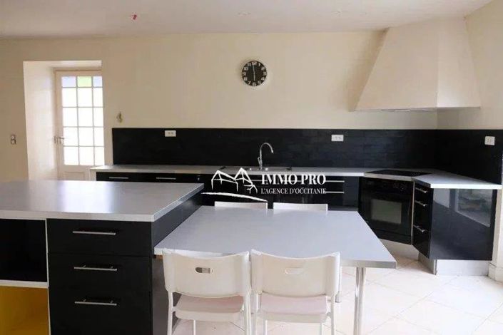 Image No.13-4 Bed House for sale