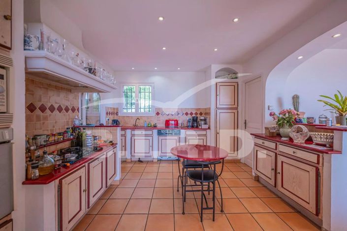 Image No.8-Maison de 4 chambres à vendre à Sainte-Maxime