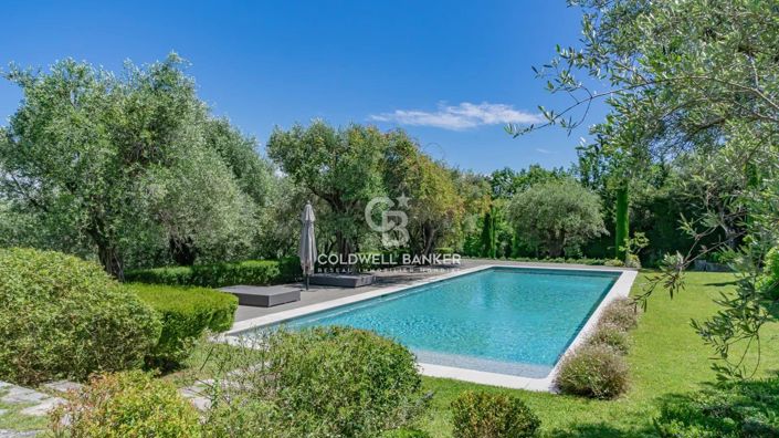 Image No.3-5 Bed House for sale