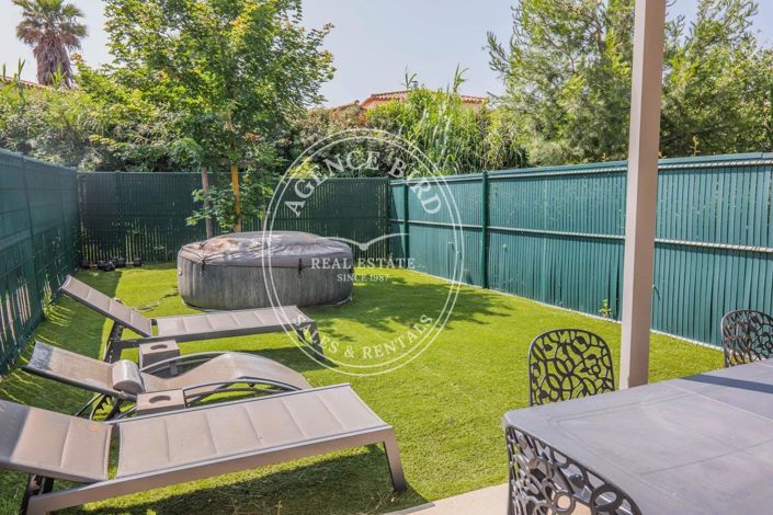 Image No.2-Maison de 3 chambres à vendre à Grimaud