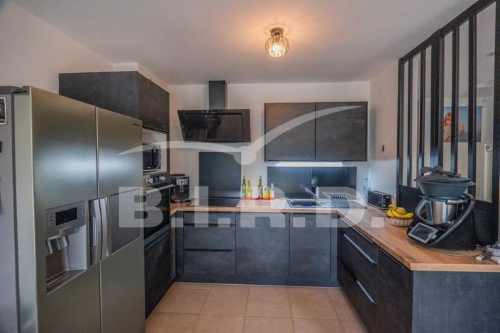 Image No.5-3 Bed House for sale