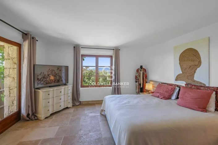 Image No.10-4 Bed House for sale