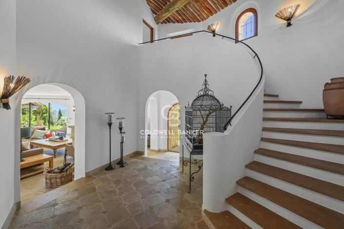 Image No.14-4 Bed House for sale