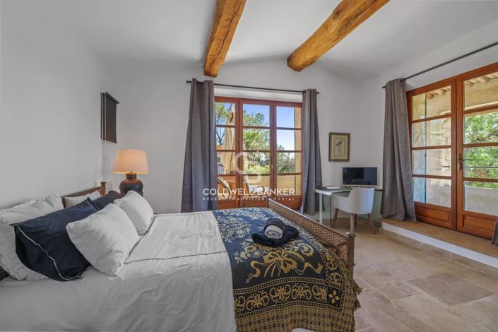 Image No.15-4 Bed House for sale