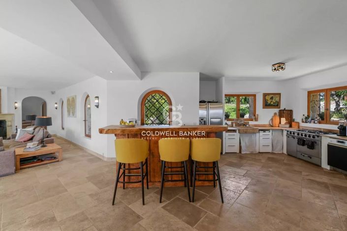 Image No.5-4 Bed House for sale