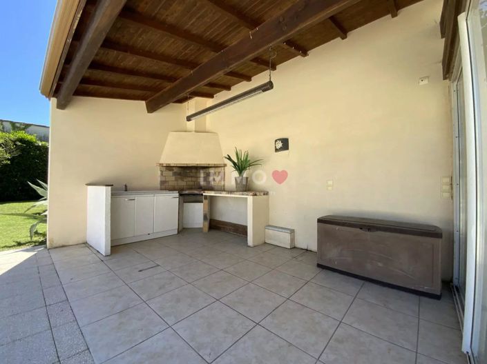 Image No.11-5 Bed House for sale