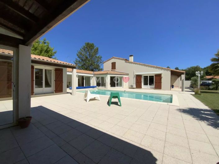 Image No.12-5 Bed House for sale