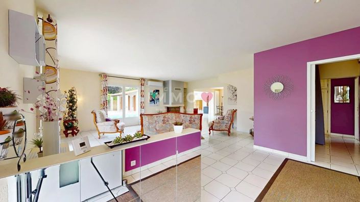 Image No.15-5 Bed House for sale