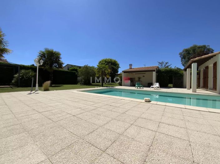 Image No.6-5 Bed House for sale