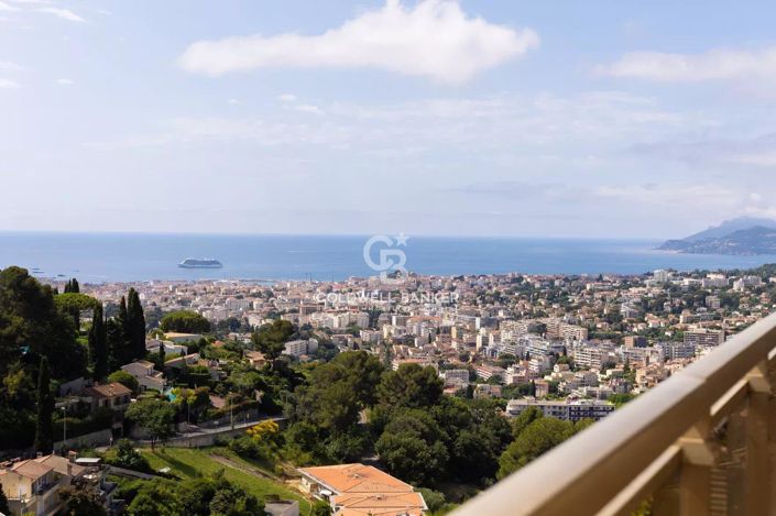 Image No.5-Appartement de 2 chambres à vendre à Le Cannet