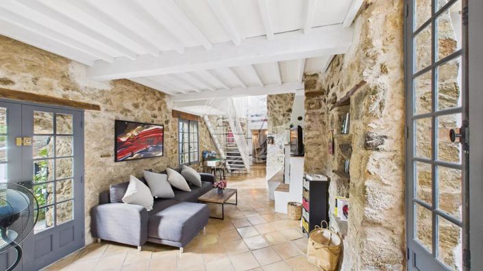 Image No.6-3 Bed House for sale