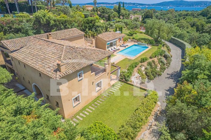 Image No.2-Maison de 5 chambres à vendre à Grimaud