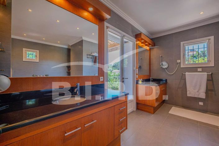 Image No.7-Maison de 5 chambres à vendre à Grimaud