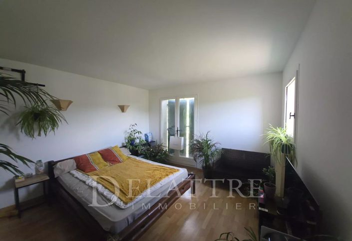 Image No.9-4 Bed House for sale