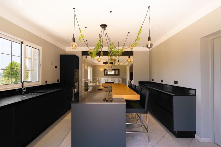 Image No.11-4 Bed House for sale