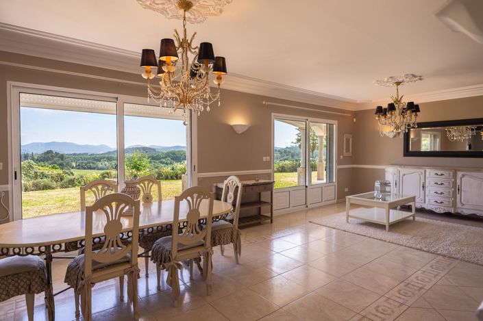 Image No.12-4 Bed House for sale